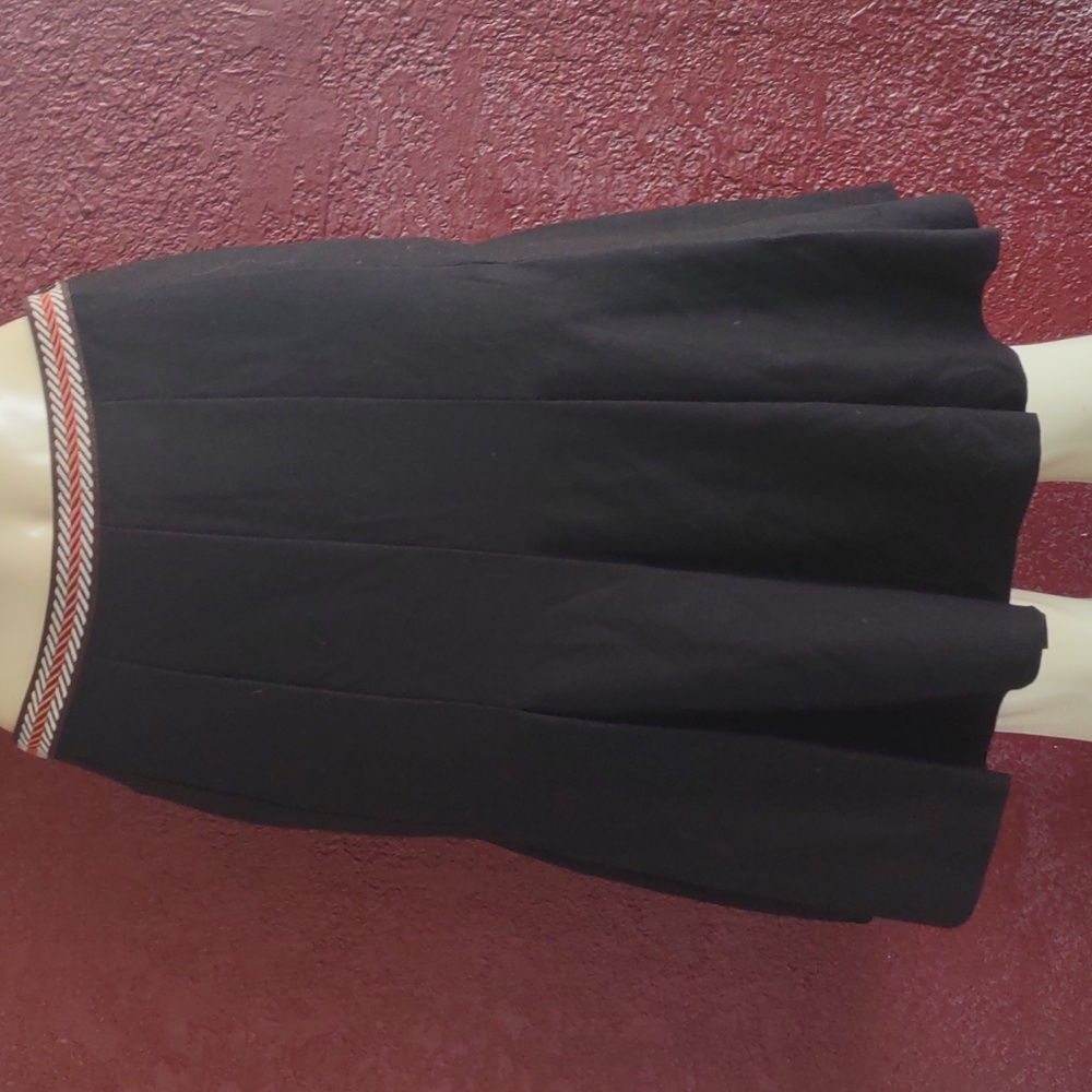Missoni pleated Wool skirt 4 Black w Chevron accent